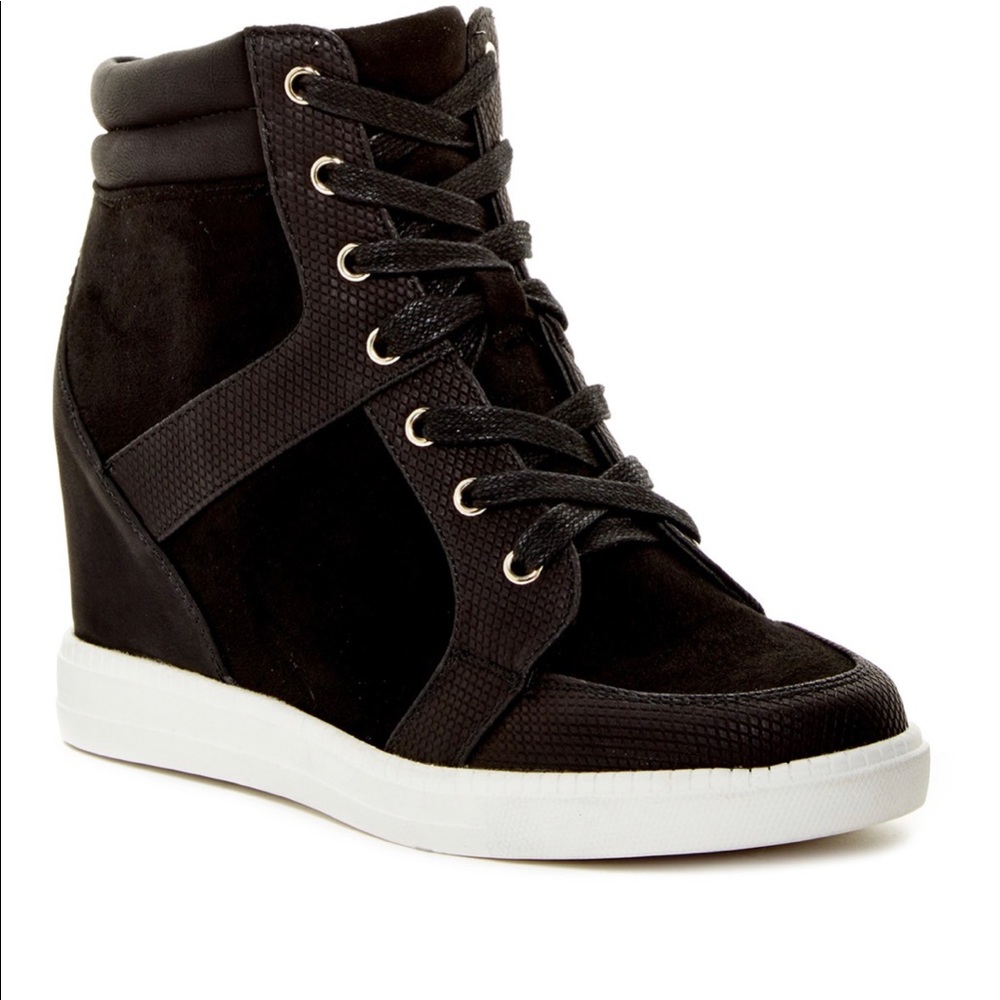 Wedge sneakers